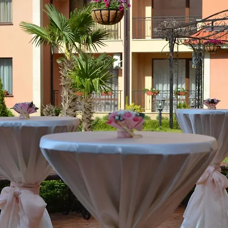Hotel & Diamant