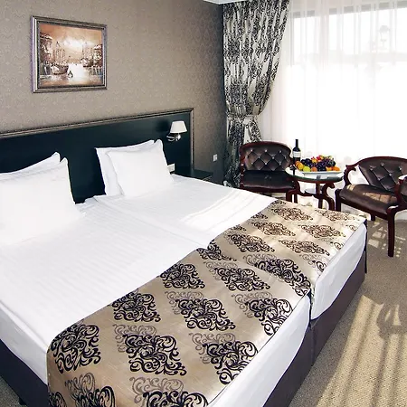 Hotel & Diamant