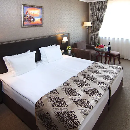 Szálloda & Diamant 4*